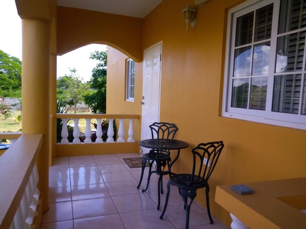 Bed and Breakfast Modrians à Runaway Bay Extérieur photo